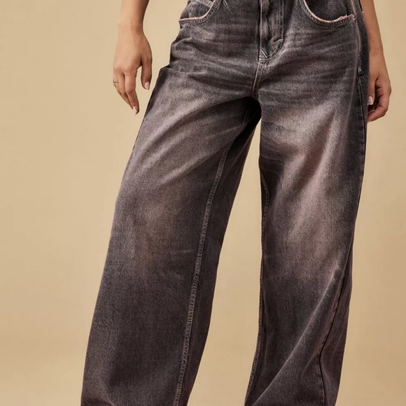 BDG urban outfitters Denim - BDG urban outfitters black A wide leg jeans distressed Sz: 26